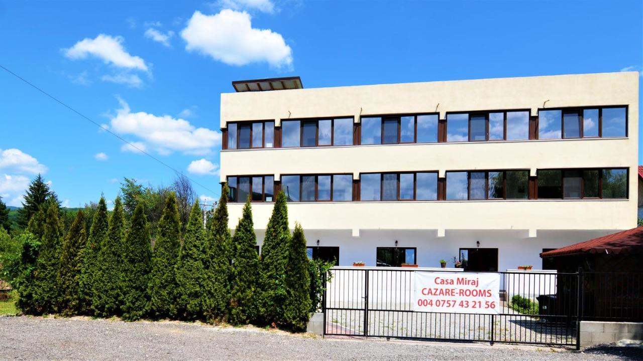 CălimăneştiCasa Mirajアパートメント エクステリア 写真